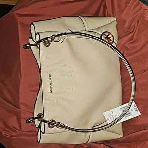 Michael Michael Kors EUC NICOLE lg shoulder tote.  Color is Bisque